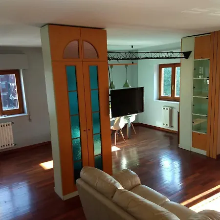 Cozy Open Space In Via Castel Del Monte Apartment *