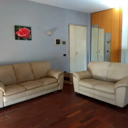 Apartment Cozy Open Space In Via Castel Del Monte *